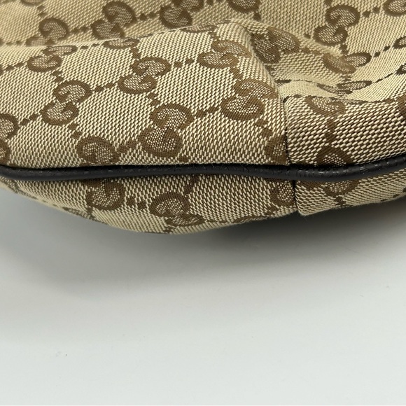 (SOLD) Gucci Brown Monogram Canvas Hobo Messenger Cross-Body Bag - Picture 7 of 16